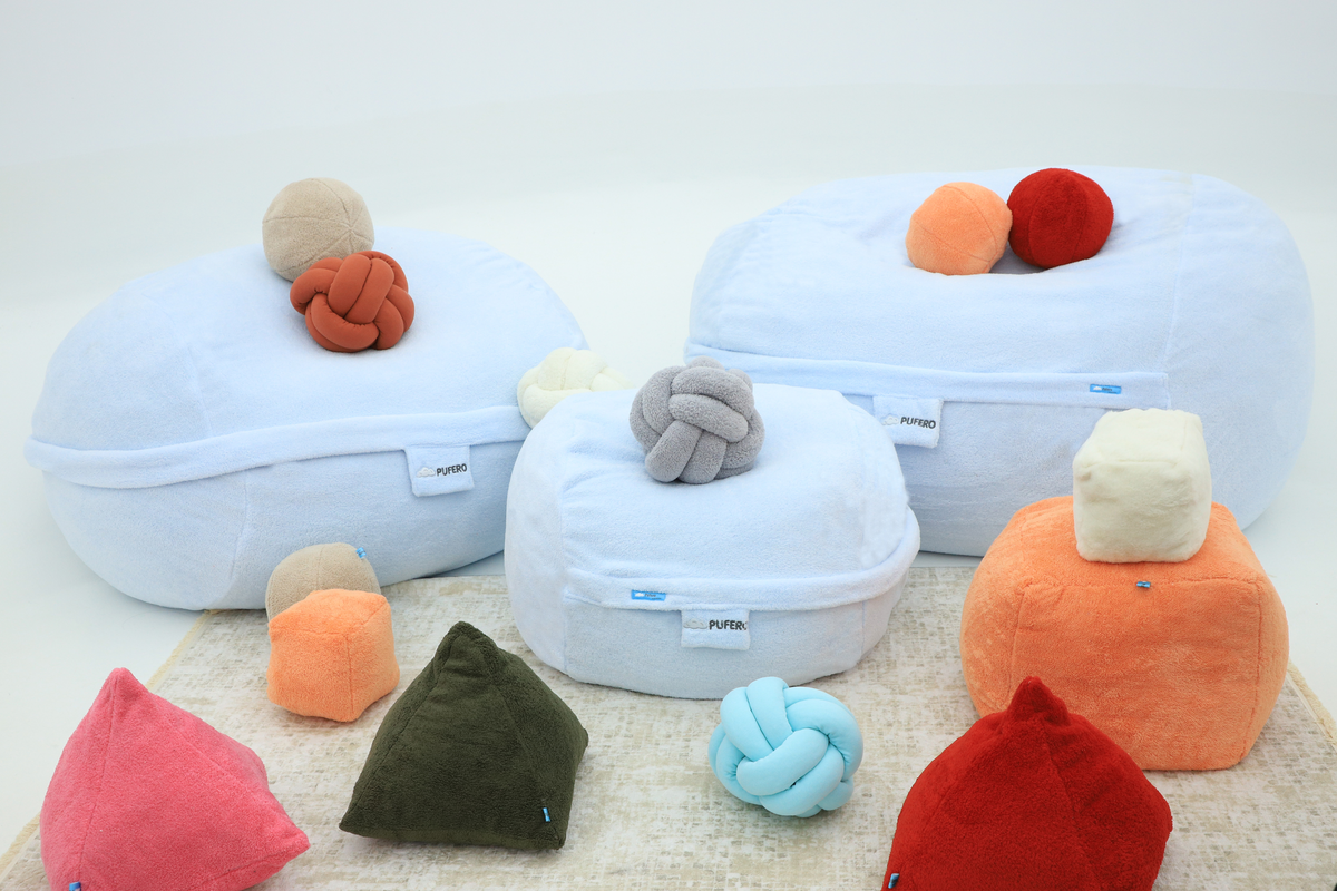 Pufero Dev Boy puf – modern evler için büyük boy rahat oturma pufu
Fitilli kadife kumaşlı dev boy pufero puf – değiştirilebilir kılıflı modern mobilya
130x110 cm ölçülerinde dev puf – rahat ve şık büyük boy puf koltuk
Yumuşak kumaşlı büyük puf – pufero puf koleksiyonundan modern mobilya
Rahat mobilya önerisi – dev boy fitilli kadife puf modeli